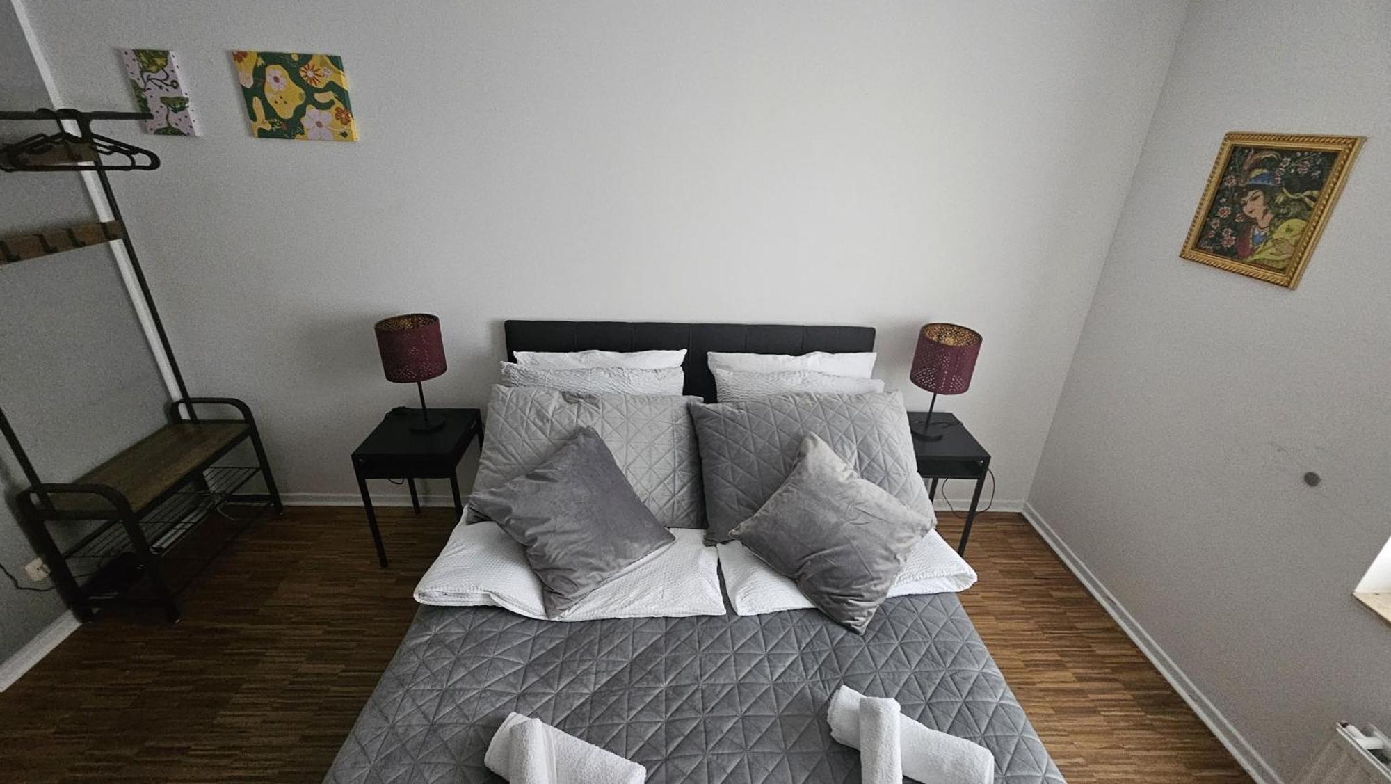 80 M2 Moderne Und Zentrale Wohnung In Hannover Mit Eigenem Parkplatz Εξωτερικό φωτογραφία